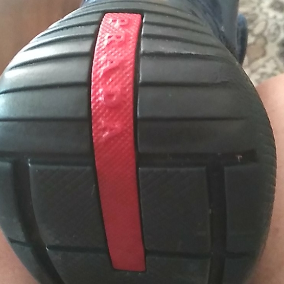 PRADA MENS SNEAKERS NAVY PATENT NEED REFURBISHING - Picture 7 of 10